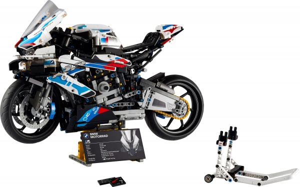 Конструктор LEGO Technic BMW M 1000 RR 42130