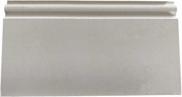 Плинтус Французский белый silk 15х110х2400 мм 