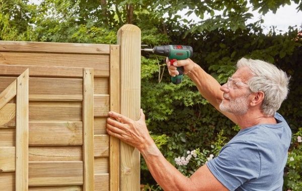 Шуруповерт аккумуляторный Bosch EasyDrill 1200 + набор сверл и бит + 2 акб PBA 12V 1.5Ah O-A + зарядное устройство GAL 1210 CV + кейс 06039D3007