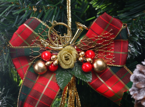 Подвеска Global Treasure Бант с кристалами 22 см в ассортименте P2106049AB