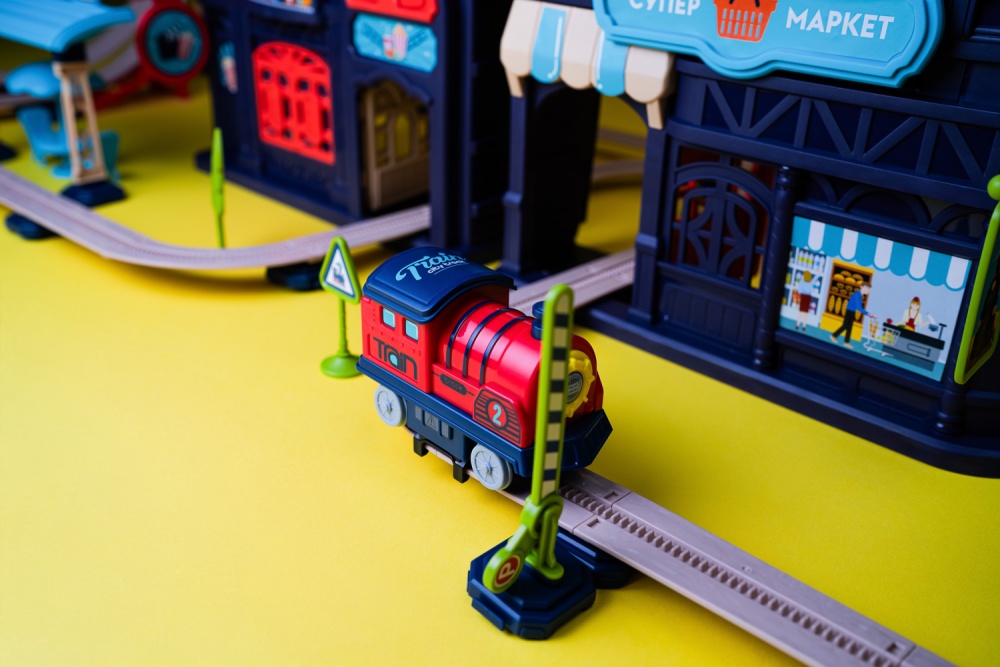 Железная дорога трюковая OTAMANKO Храбрый паровозик 532.02.32