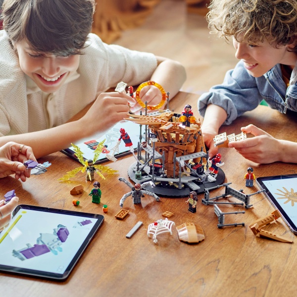 Конструктор LEGO Super Heroes Marvel Решающее сражение Человека-Паука 76261