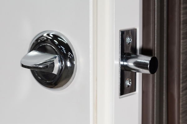 Двері вхідні Revolut Doors В-83 мод. 184 венге сірий горизонт / білий 2050x850 мм праві