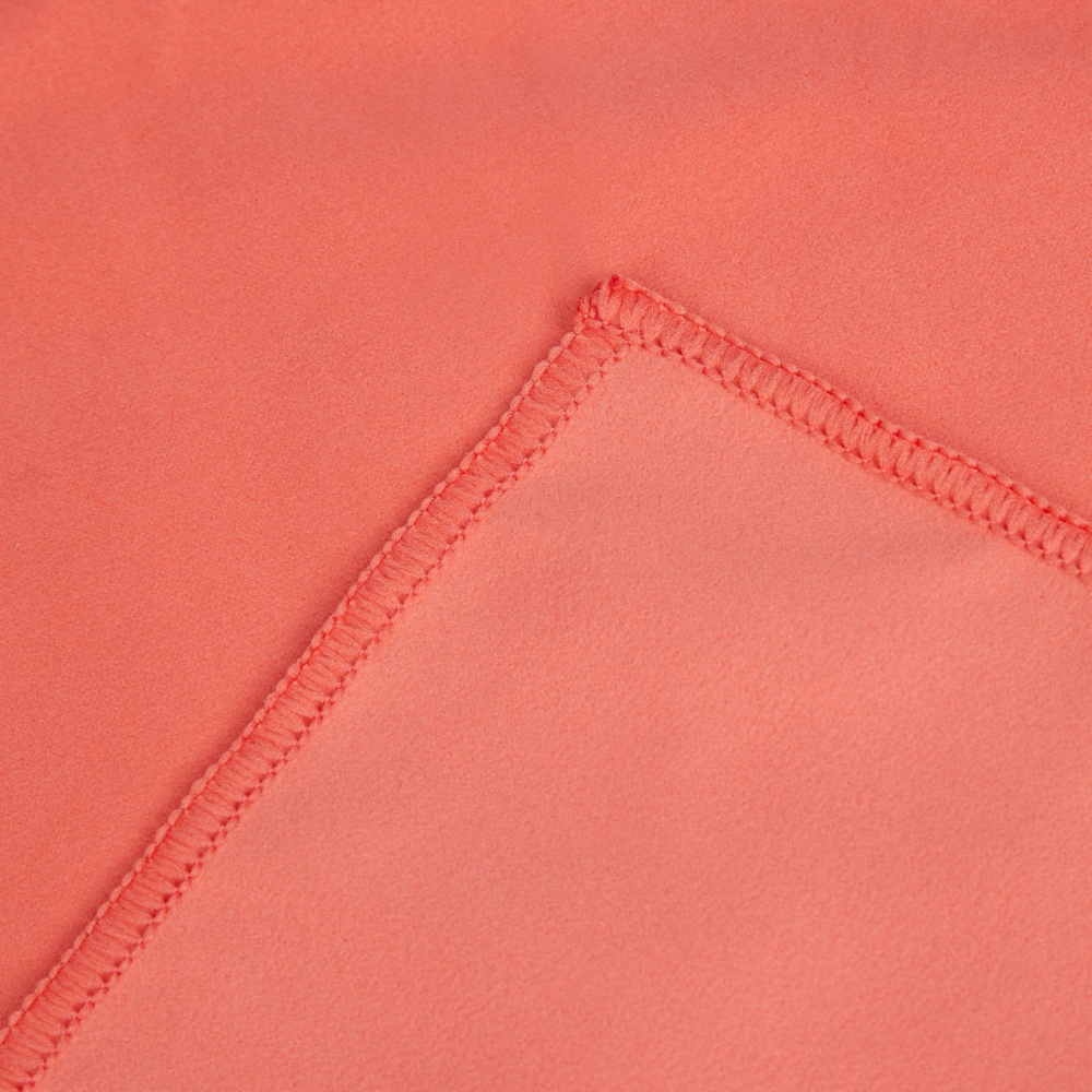 Полотенце унисекс 303147-251 TOWEL MICROFIBER 80x150 см красный McKinley