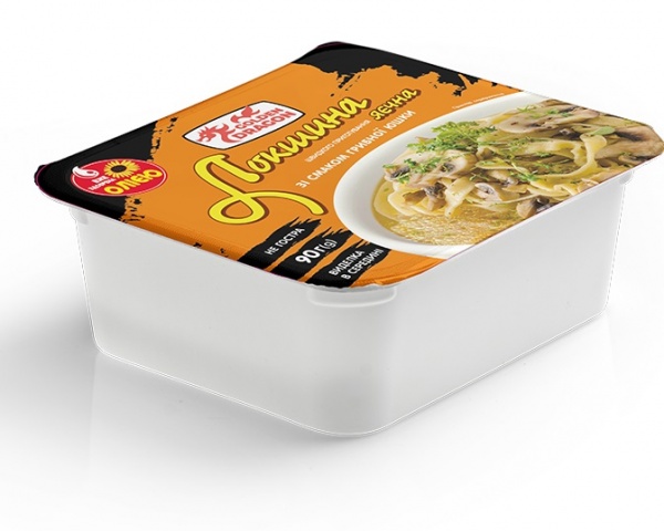 Лапша GOLDEN DRAGON яичная со вкусом грибной похлебки не острая лоток 90 г 