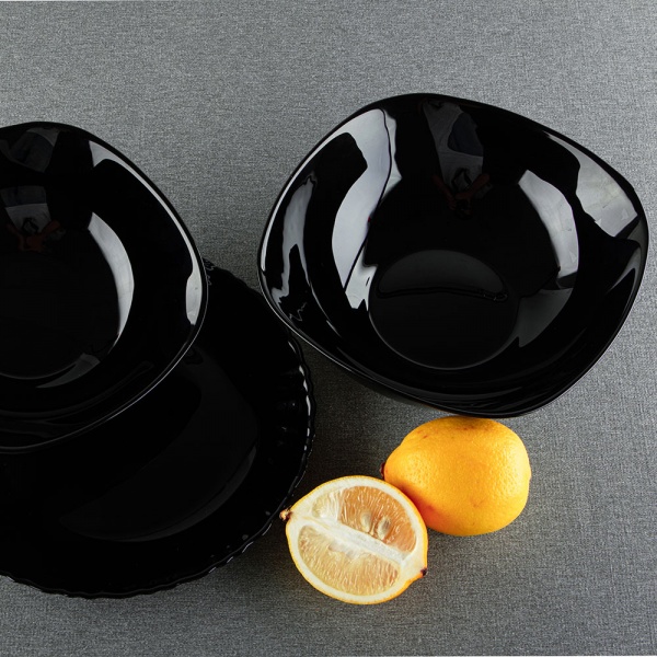 Салатник квадратный Black Square V-265Sbl 265 мм Vittora