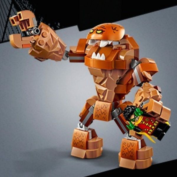 Конструктор LEGO Super Heroes Вторжение Глиноликий в пещеру Бэтмена 76122