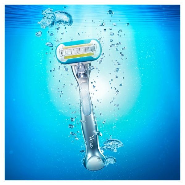 Подарочный набор для женщин Gillette Venus Extra Smooth Platinum бритва + 2 кассеты + дорожный футляр