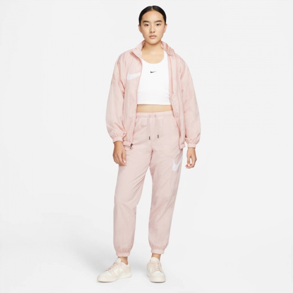 Ветровка Nike W NSW ESSNTL WVN JKT HBR DM6181-601 р.L розовый