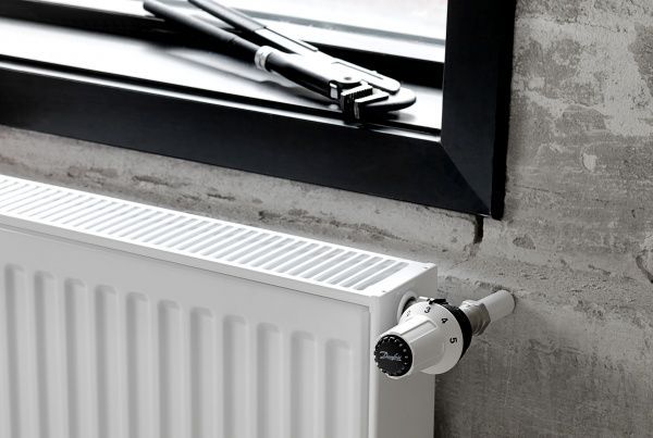 Комплект термостатичний Danfoss радіаторний RAS-CK + RLV-KS прямий