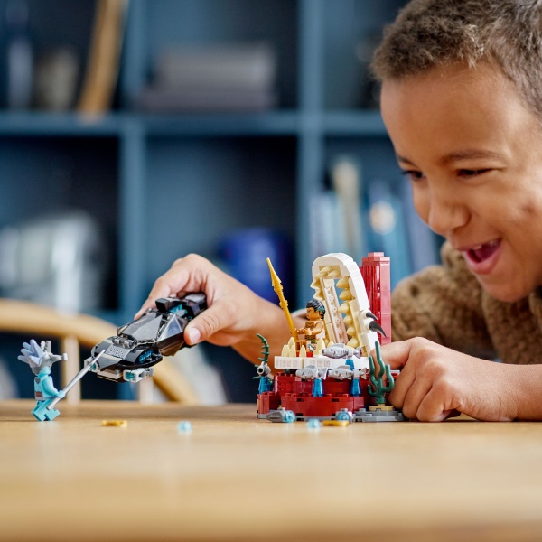 Конструктор LEGO Super Heroes Marvel Тронна зала короля Неймора 76213