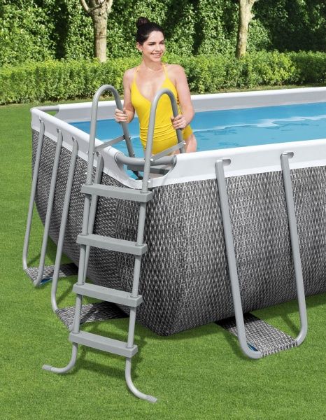 Бассейн каркасный Bestway 549x274x122 см (56998)