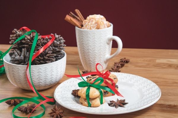 Тарілка підставна Holiday 27 см Bella Vita