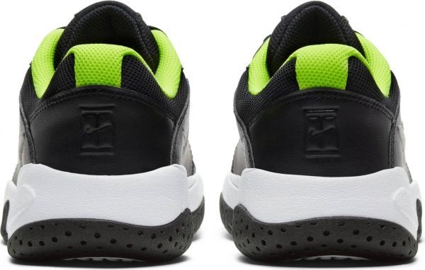 Кроссовки Nike JR COURT LITE 2 CD0440-007 р.US 3,5Y черный