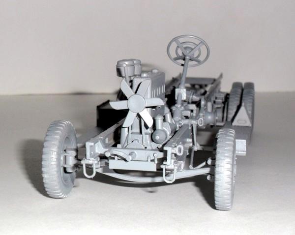 Сборная модель ICM немецкий грузовой автомобиль времен второй мировой войны Henschel 33 D1 (4823044402595) 1:35