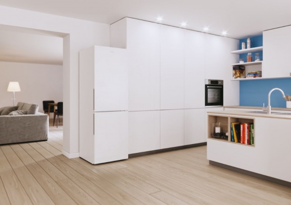 Холодильник Candy CCE4T618EWU