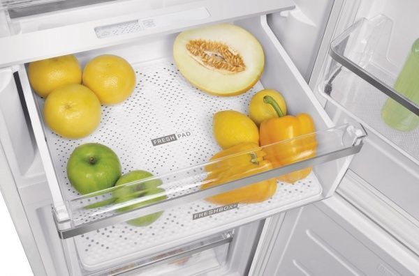 Холодильник Whirlpool W9 921C W