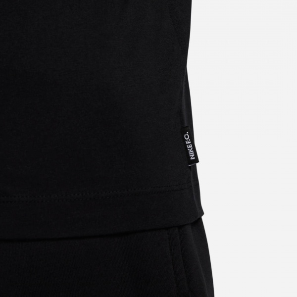 Футболка Nike M NK FC TEE SEASONAL BLOCK DH7444-010 р.M чорний