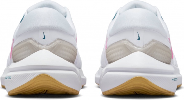Кроссовки Nike AIR ZOOM VOMERO 16 DA7698-104 р.40 белый