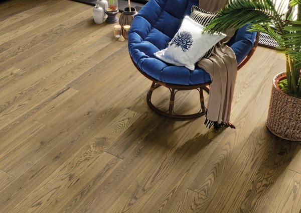 Паркетная доска Ekoparket ясень тонированный однополосная 1092х180х14 мм (1,37 кв.м) Cognac