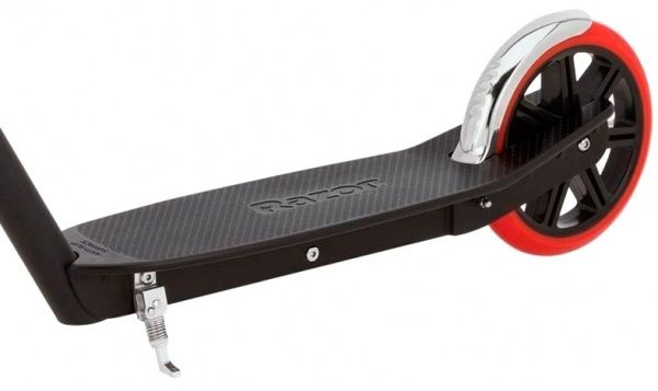 Самокат Razor Carbon Lux Al black/red чорний із червоним 13073003 