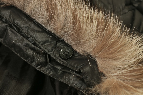 Куртка жін. F534042 к-р чорний XS