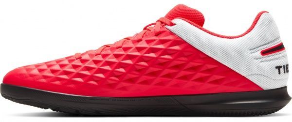 Бутси Nike LEGEND 8 CLUB IC AT6110-606 р. US 12 чорнийчервоний