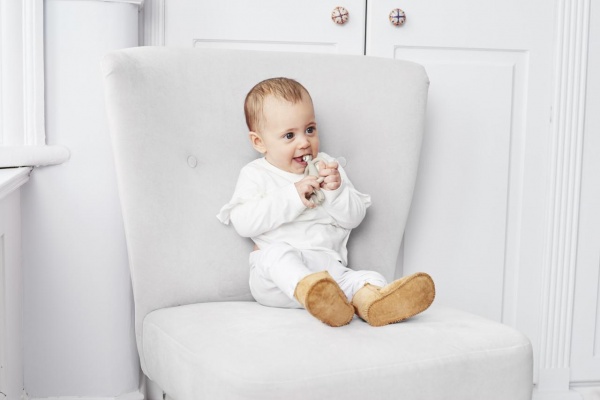 Прорезыватель Matchstick Monkey Обезьянка серая 10,5 см (MM-T-001)