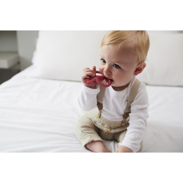 Прорезыватель Matchstick Monkey Обезьянка бордовая 10,5 см (MM-T-012)