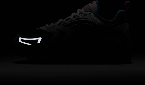 Кросівки Nike W AIR VAPORMAX EVO DC9992-002 р.36 US 5,5 22,5 см різнокольоровий