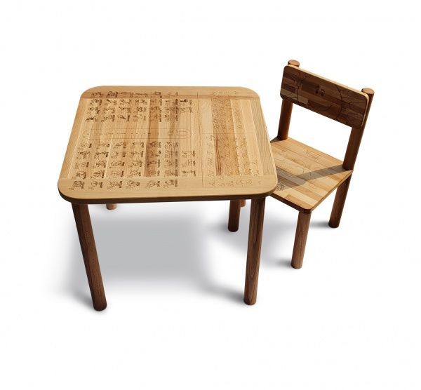 Комплект стол и стул ArinWOOD Ecomini Азбука 550х550 мм + набор кубиков в подарок 04-AB1-2