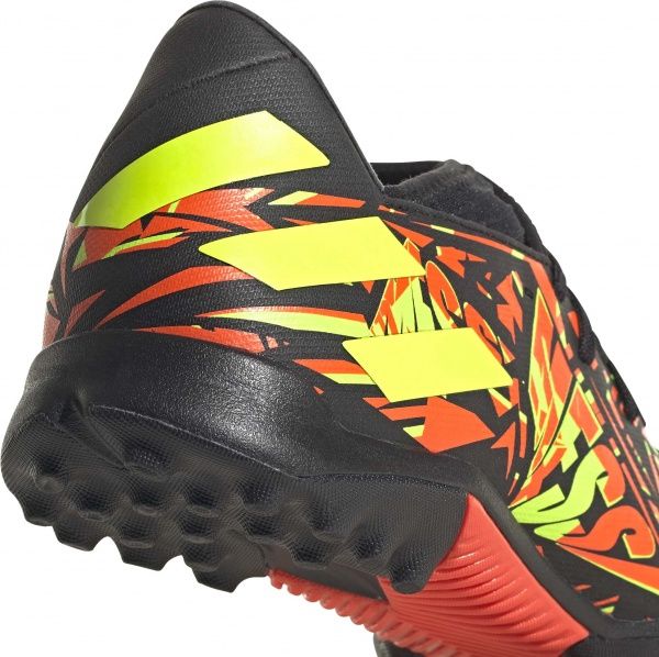 Сороконожки Adidas NEMEZIZ MESSI .3 TF FW7429 р. UK 8 красный