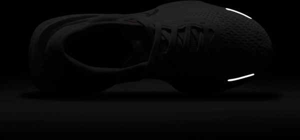 Кроссовки Nike ZoomX Invincible Run Flyknit CT2229-800 р.US 6,5 розово-бежевый