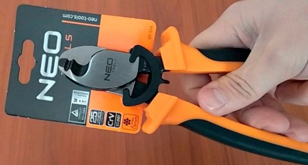 Ножницы для резки кабеля NEO tools 01-514