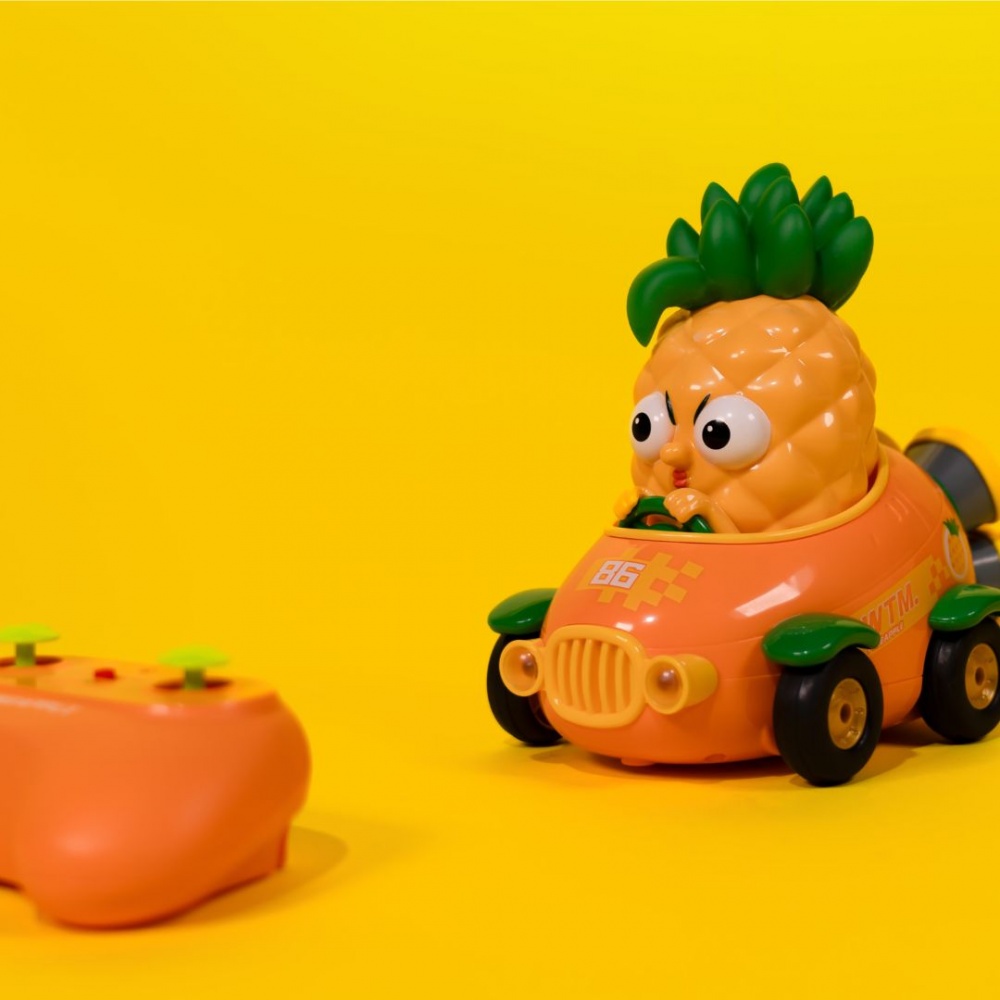 Машинка OTAMANKO Невловимий ананас 532.02.77