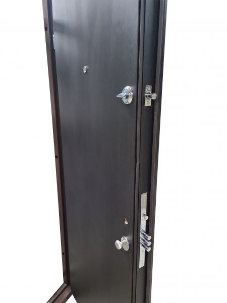 Двері вхідні Булат К-418 Гладка венге темний 2040x840мм праві