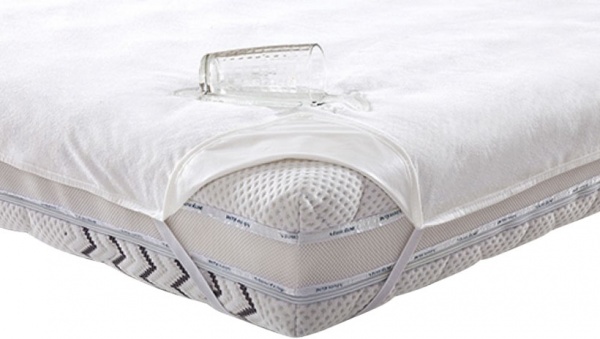 Наматрасник MatroLuxe влагостойкий 10х80x200 см 