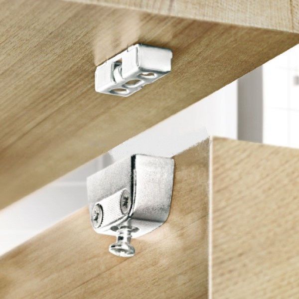 Cтяжка корпусная угловая T-образная 262.72.701/953