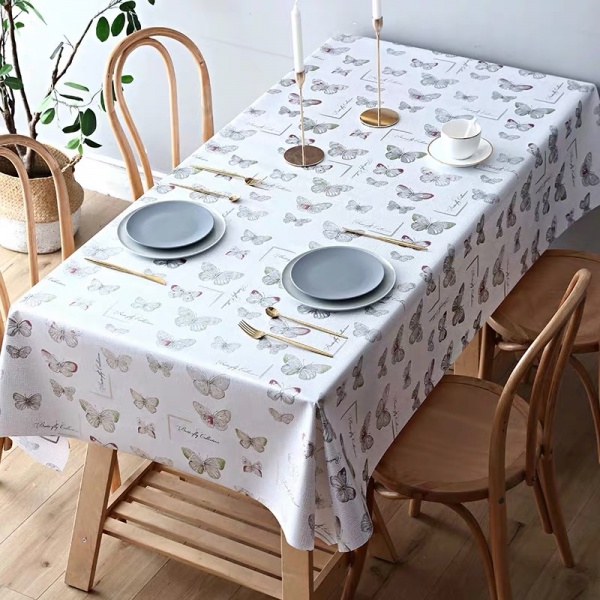 Скатерть Платина Бабочка 137x180 см серебряный Dariana 