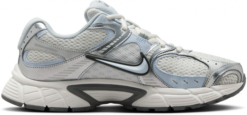 Кросівки жіночі Nike W V5 RNR HQ7901-103 р.37,5 білі