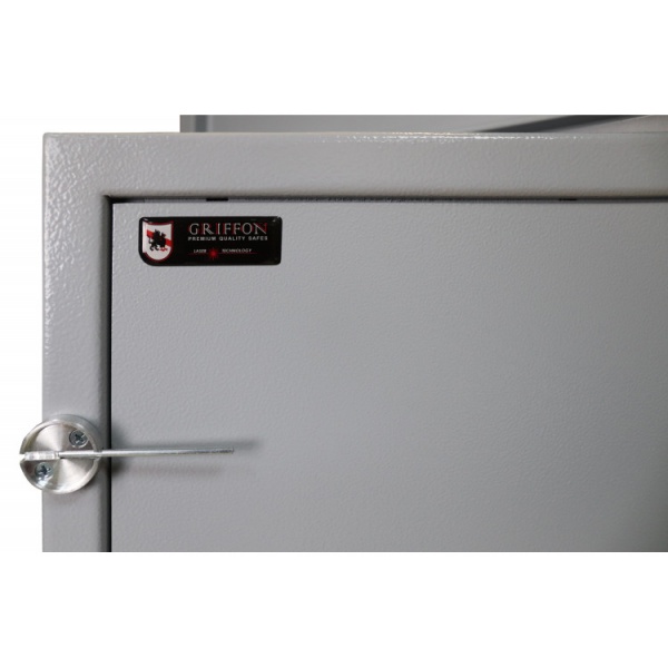 Сейф офисный Griffon L2.123.K 