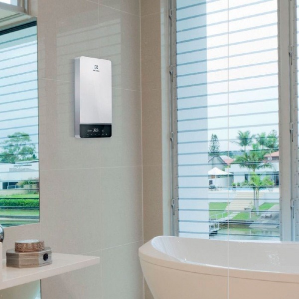 Електроводонагрівач проточний Electrolux NPX 18-24 SENSOMATIC PRO