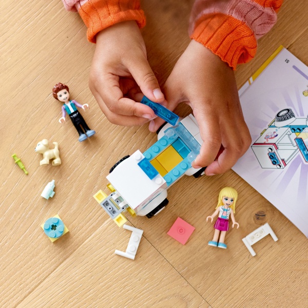Конструктор LEGO Friends Скорая ветеринарная помощь 41694