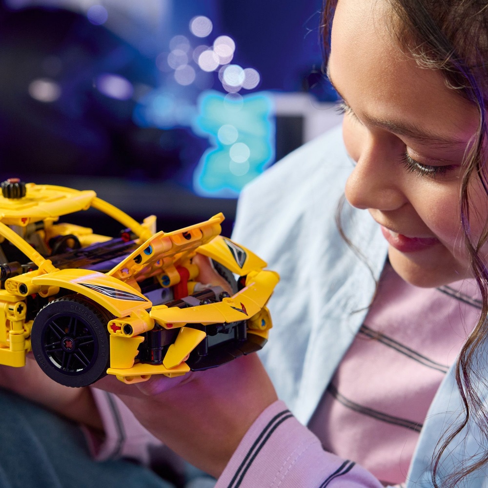 Конструктор LEGO Technic Chevrolet Corvette Stingray 42205