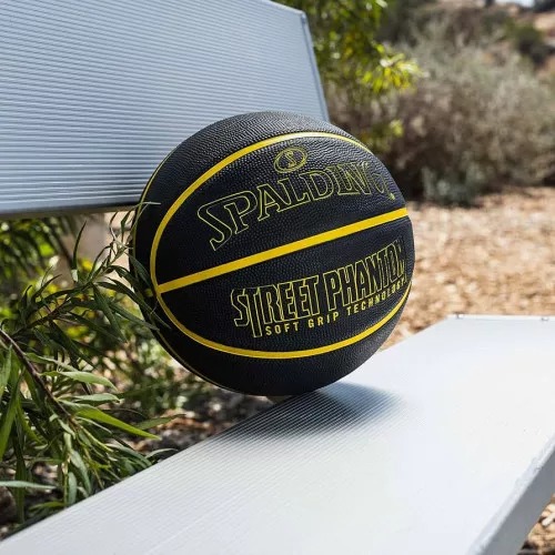 Баскетбольный мяч Spalding STREET PHANTOM 84386Z р. 7 черно-желтый 