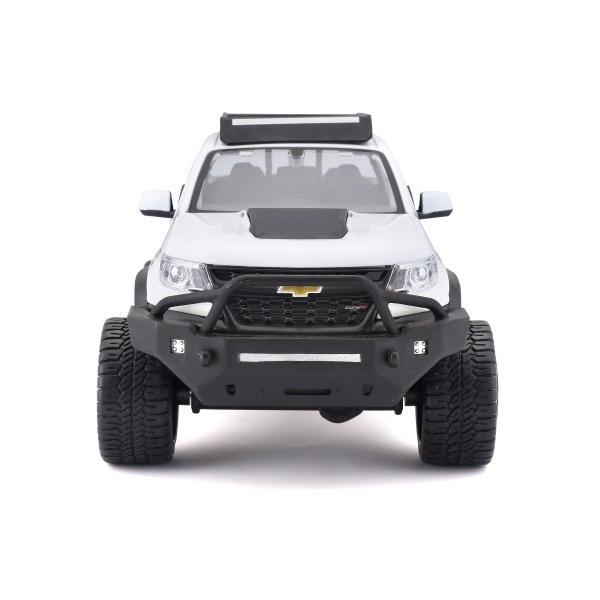 Машинка Maisto 1:24 игрушечная Chevrolet Colorado ZR2 32534 white