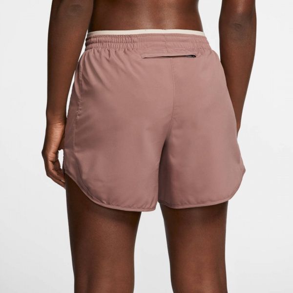 Шорти Nike W NK TEMPO LX SHORT 5IN BV2953-298 р. XS бежевий