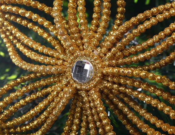 Подвеска Снежинка-эдельвейс d 14 см золотой