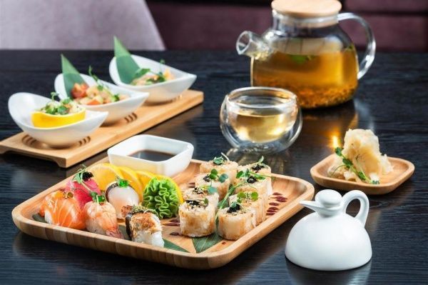 Блюдо квадратне 33 см., бамбук Wilmax 