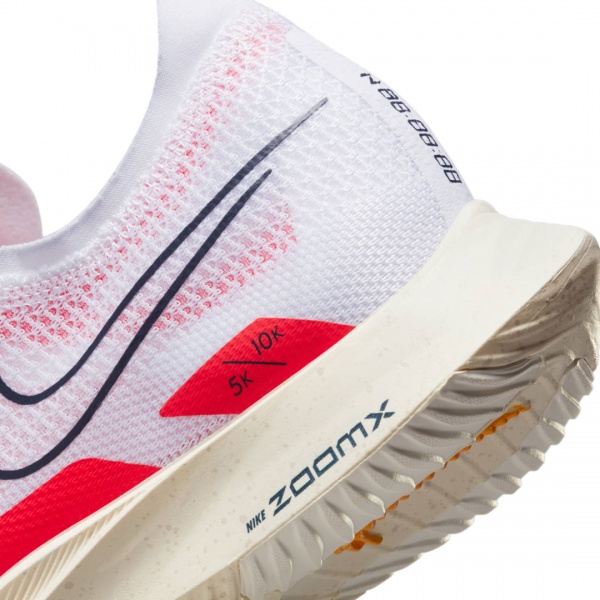 Кросівки Nike ZOOMX STREAKFLY DJ6566-102 р.45 білий